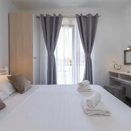 Maloa One Bedroom White Smokvica (Korcula)