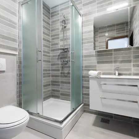 Maloa One Bedroom White