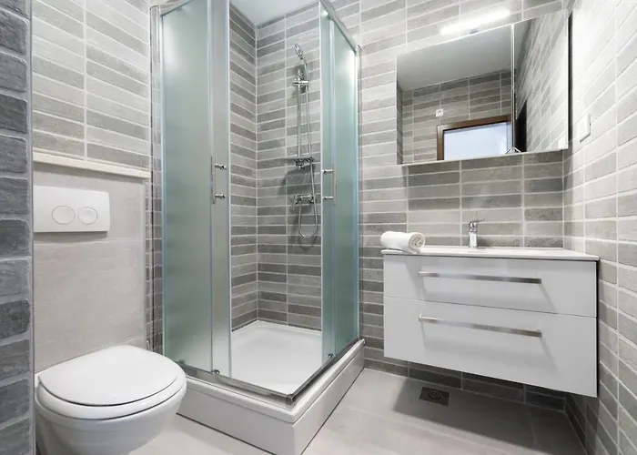 Maloa One Bedroom White